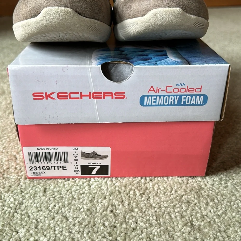 Women’s Skechers shoes. Taupe. Size 7 - Picture 7 of 7